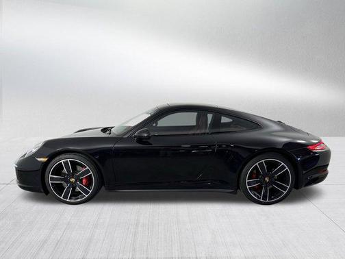 2018 Porsche 911 Carrera 4S