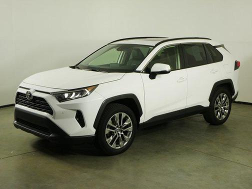 2020 Toyota RAV4 XLE Premium