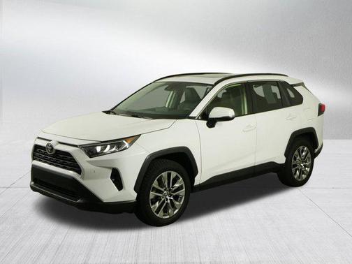 2020 Toyota RAV4 XLE Premium