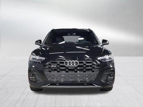 Mythos Black Metallic 2024 Audi SQ5 3.0T Prestige