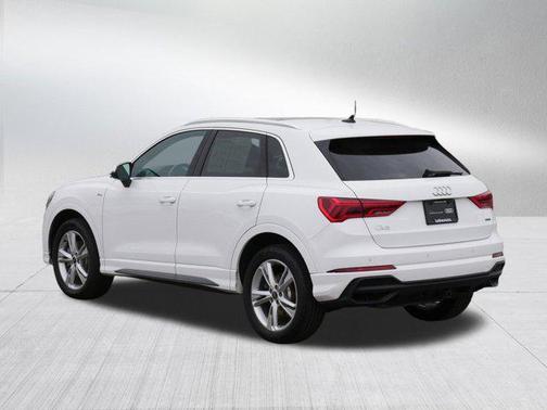 2023 Audi Q3 45 S line Premium Plus