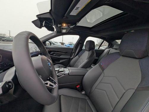 2026 BMW 530 i xDrive