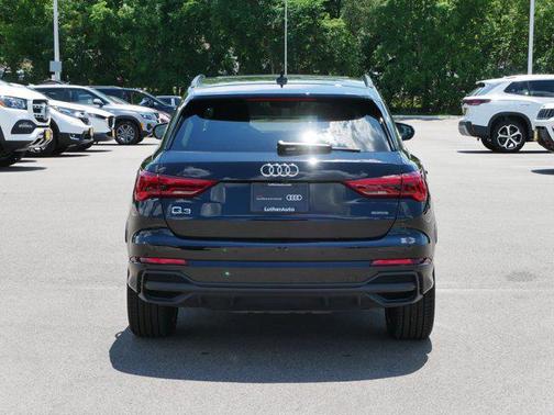2025 Audi Q3 Premium 45 TFSI S line quattro Tiptronic