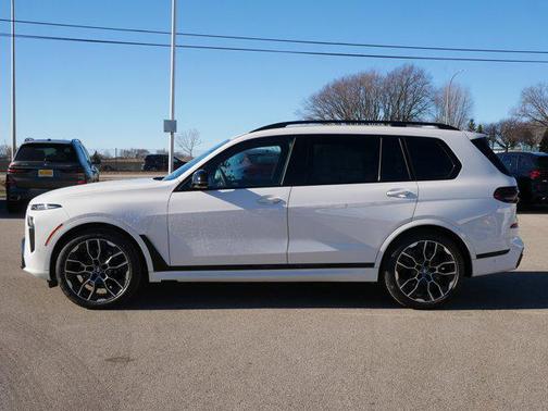 2026 BMW X7 M60i