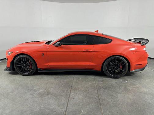 2022 Ford Shelby GT500 Base
