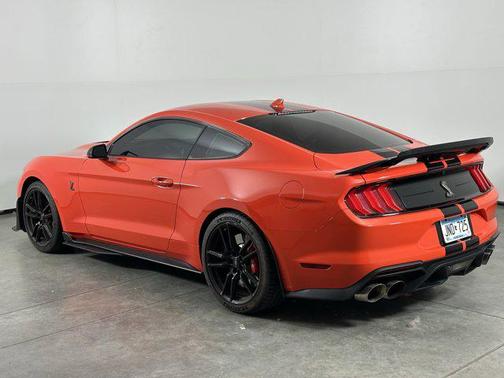 2022 Ford Shelby GT500 Base