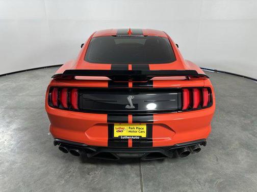 2022 Ford Shelby GT500 Base
