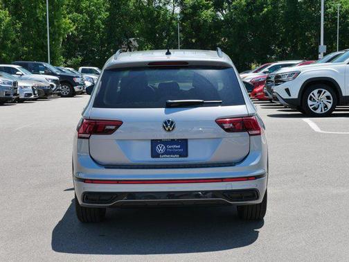 2024 Volkswagen Tiguan 2.0T SE R-Line Black 4MOTION