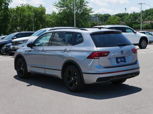 2024 Volkswagen Tiguan 2.0T SE R-Line Black 4MOTION