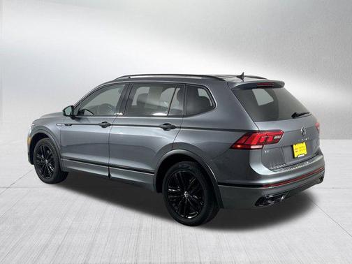 2022 Volkswagen Tiguan 2.0T SE R-Line Black 4MOTION