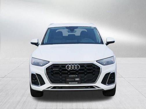 2024 Audi Q5 45 S line Premium