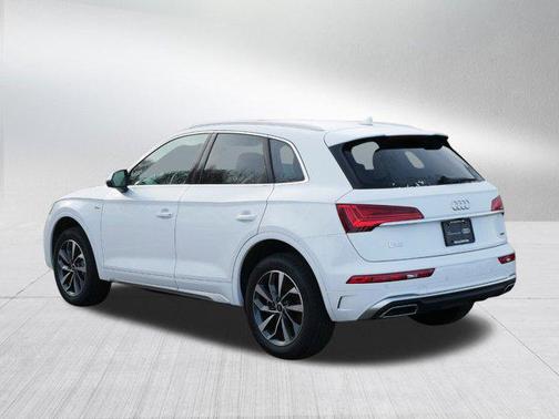 2024 Audi Q5 45 S line Premium