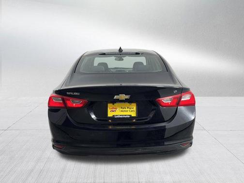 Mosaic Black Metallic 2017 Chevrolet Malibu 1LT