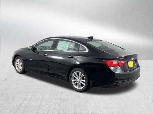 Mosaic Black Metallic 2017 Chevrolet Malibu 1LT