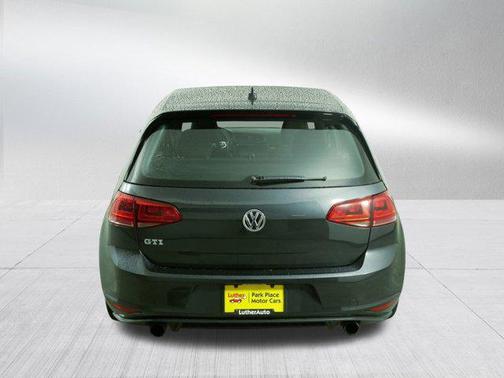 2017 Volkswagen Golf GTI 2.0T S 4-Door