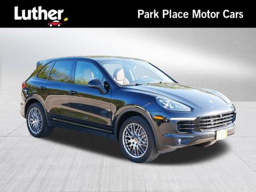 2016 Porsche Cayenne S