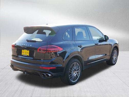2016 Porsche Cayenne S