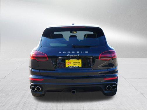 2016 Porsche Cayenne S