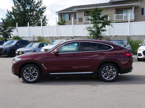 2022 BMW X4 xDrive30i