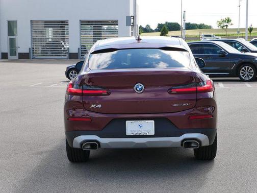 2022 BMW X4 xDrive30i