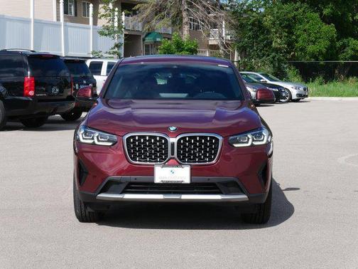 2022 BMW X4 xDrive30i