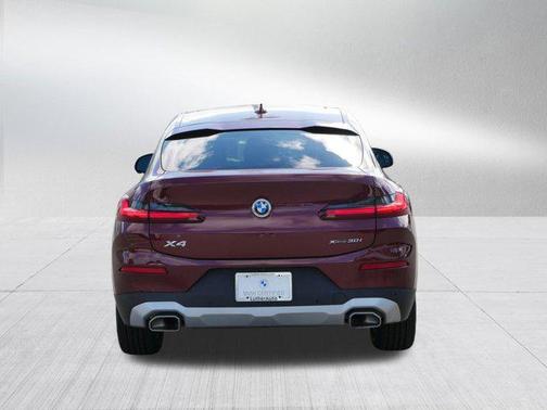 2022 BMW X4 xDrive30i