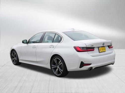 2022 BMW 330 xDrive