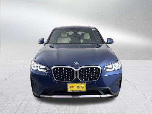 2022 BMW X4 xDrive30i