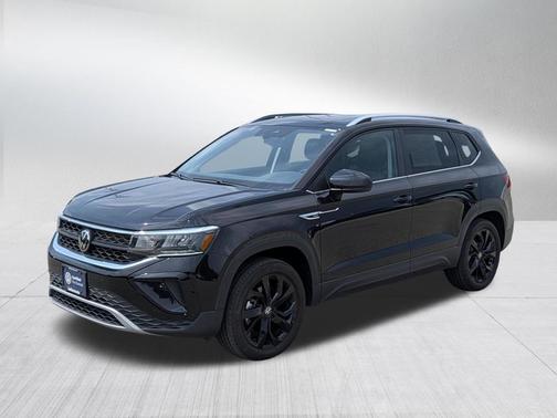 Deep Black Pearl 2023 Volkswagen Taos 1.5T SE