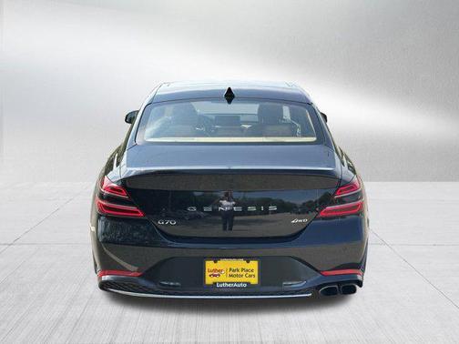 2022 Genesis G70 2.0T AWD