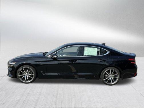 2022 Genesis G70 2.0T AWD