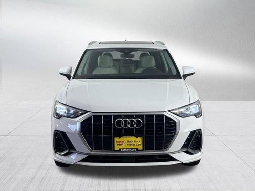2022 Audi Q3 45 S line Premium