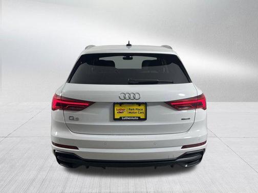 2022 Audi Q3 45 S line Premium