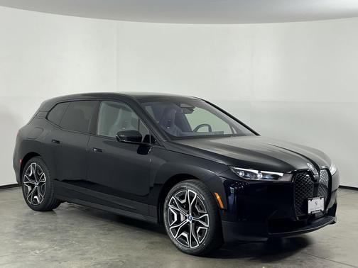 Black Sapphire Metallic 2022 BMW iX xDrive50