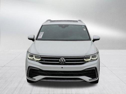 Oryx White Pearl 2022 Volkswagen Tiguan 2.0T SEL R-Line 4MOTION