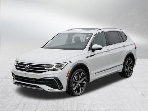 Oryx White Pearl 2022 Volkswagen Tiguan 2.0T SEL R-Line 4MOTION