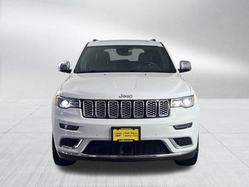 2017 Jeep Grand Cherokee Summit