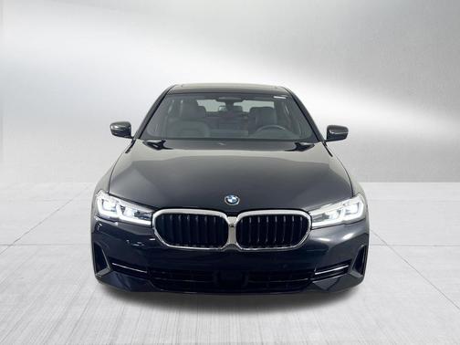 Black Sapphire Metallic 2023 BMW 530 i xDrive
