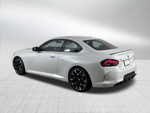 2025 BMW M240 i xDrive