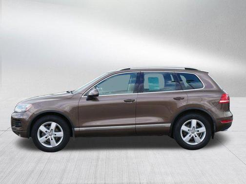 2012 Volkswagen Touareg TDI Lux