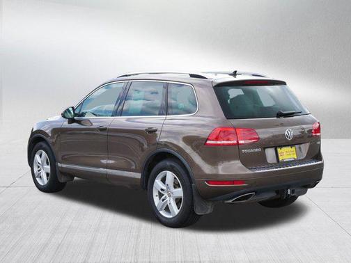 2012 Volkswagen Touareg TDI Lux