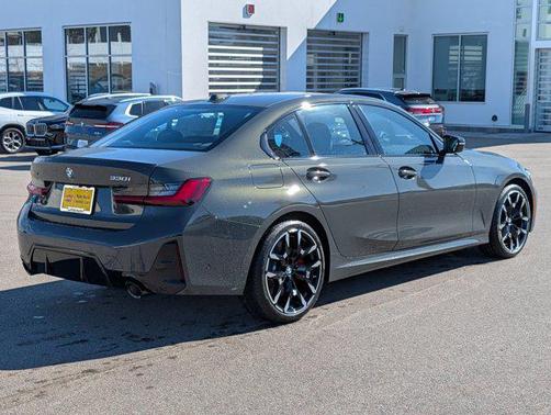 2026 BMW 330 xDrive NA