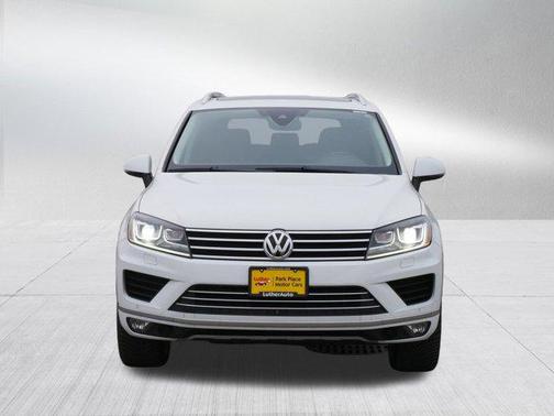 2017 Volkswagen Touareg V6 Executive