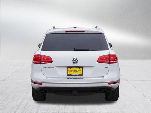 2017 Volkswagen Touareg V6 Executive