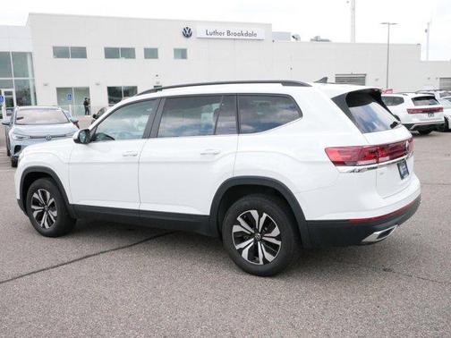 2024 Volkswagen Atlas 2.0T SE