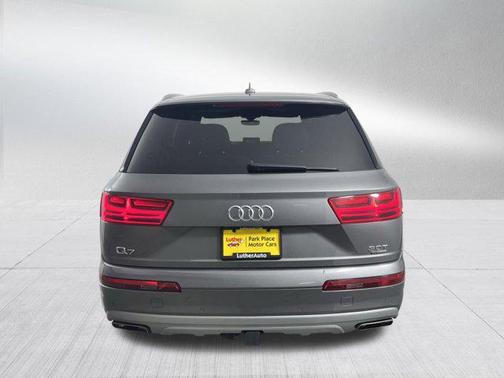 2017 Audi Q7 3.0T Premium
