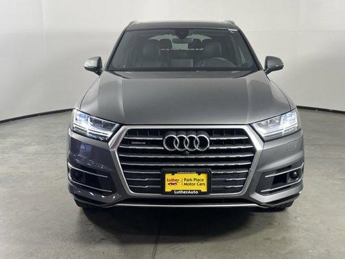 2017 Audi Q7 3.0T Premium