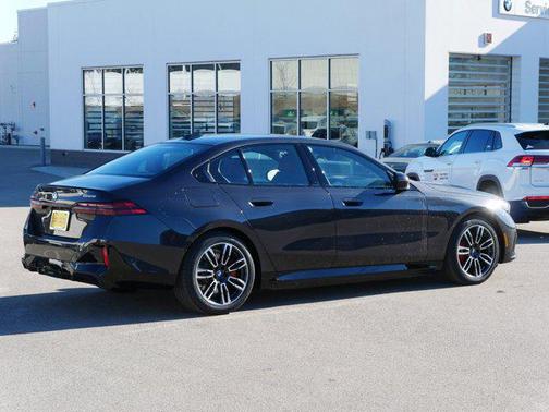 2026 BMW 550e xDrive