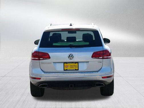 2016 Volkswagen Touareg TDI Lux