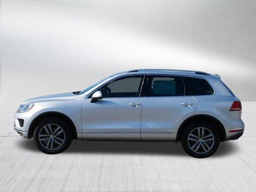 2016 Volkswagen Touareg TDI Lux
